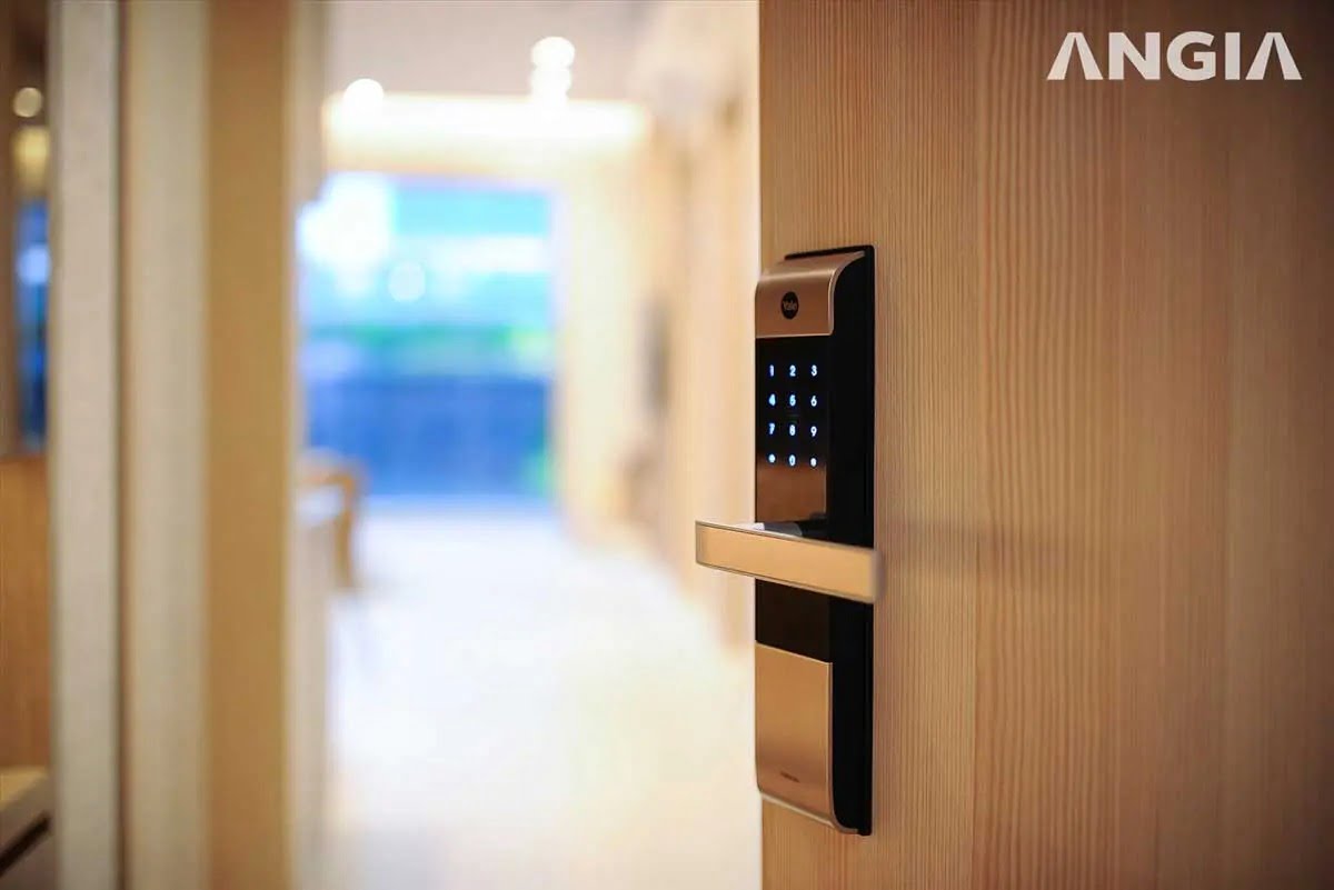 cửa căn hộ The Gió Riverside Bình Dương