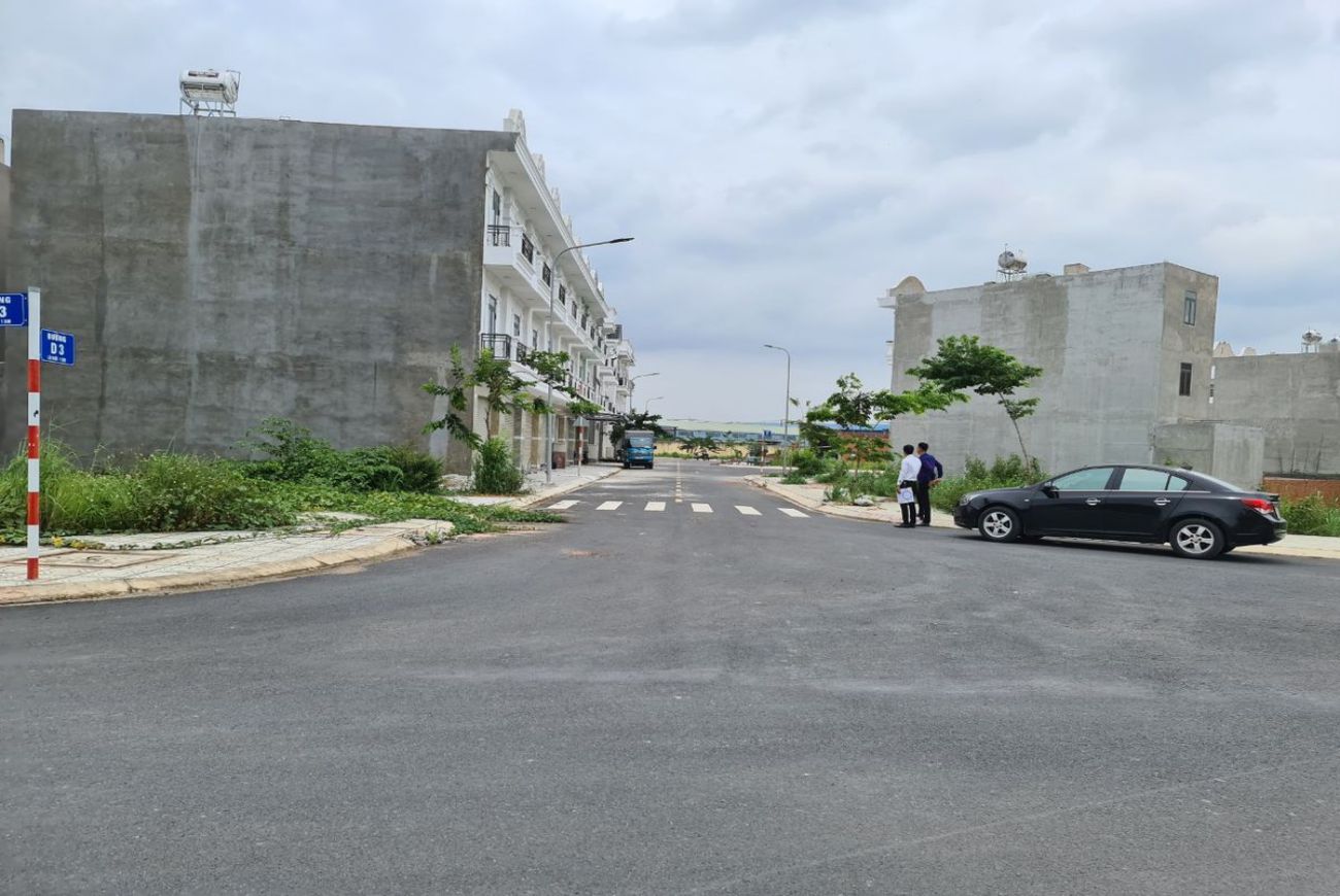 Tiến độ xây dựng tháng tại Queen Home An Phú