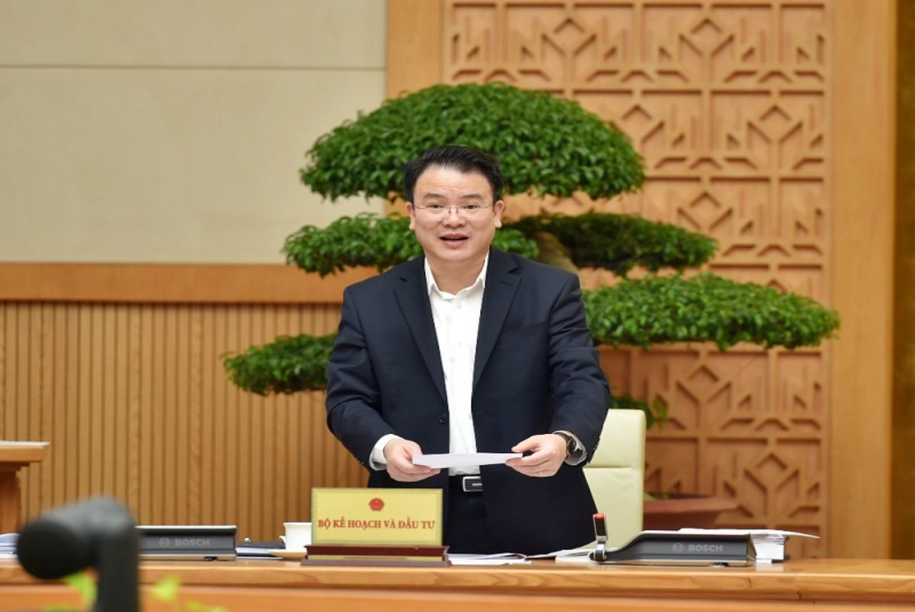 Thứ trưởng Bộ Kế hoạch và Đầu tư Trần Quốc Phương trình bày báo cáo thẩm định quy hoạch