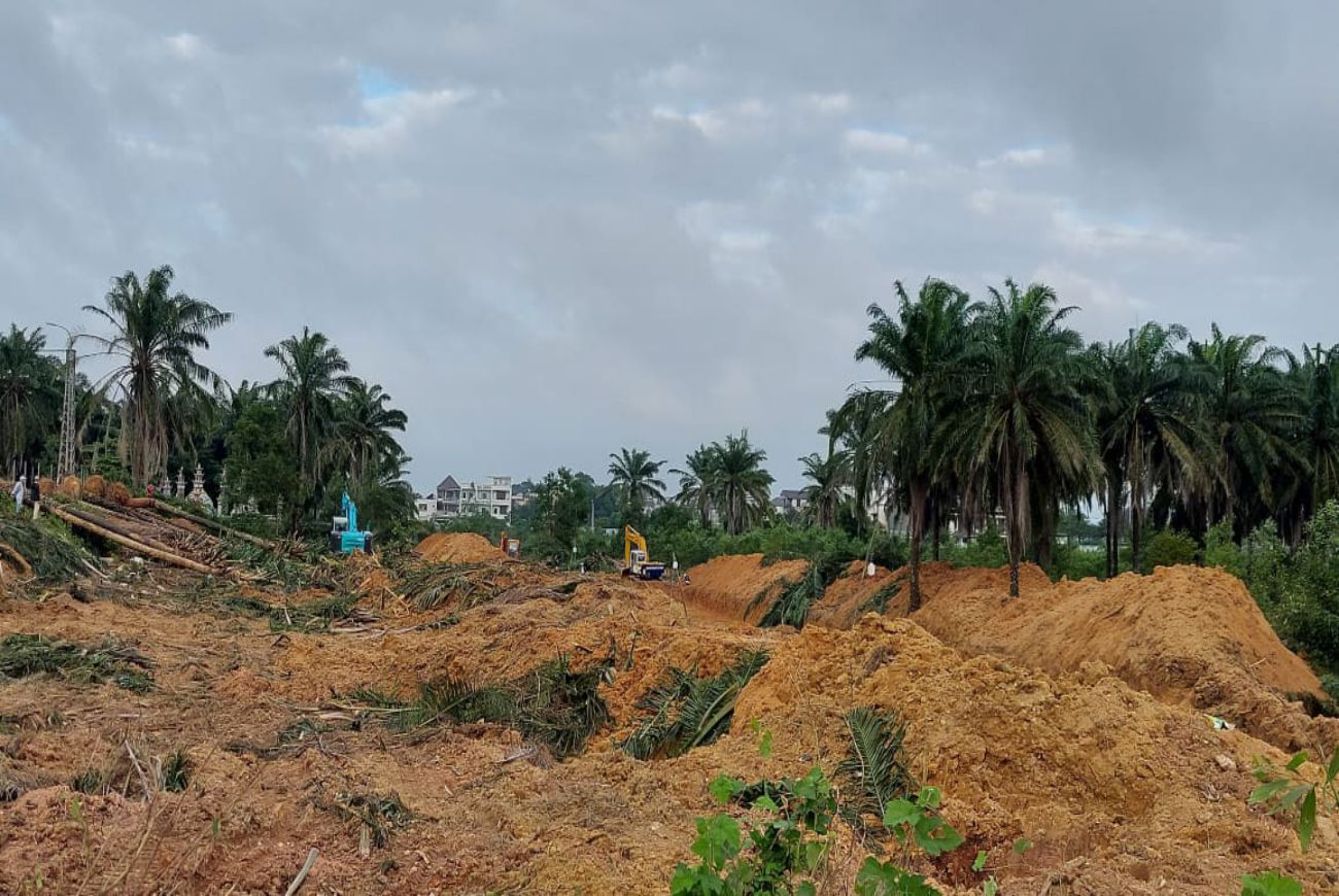 Dự án đã bắt đầu làm mặt bằng.