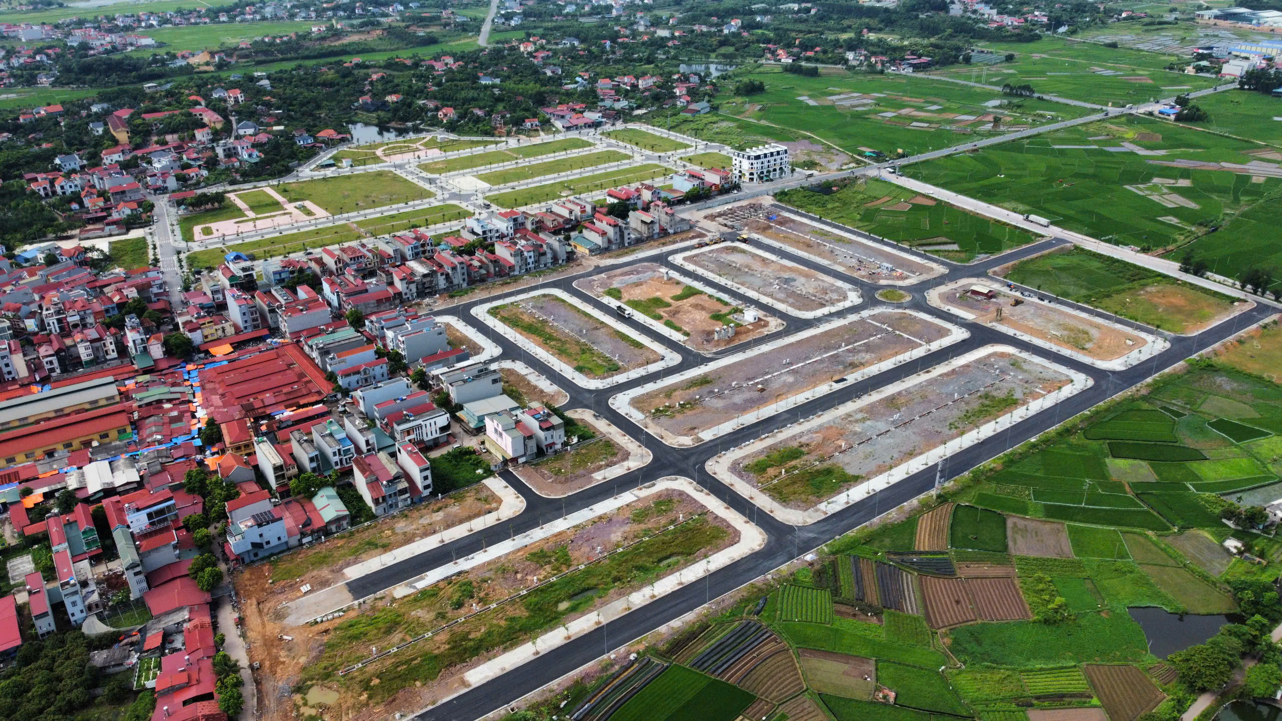 Tiến Độ Xây Dựng Dự Án Phương Sơn 3 Chợ Sàn Lục Nam